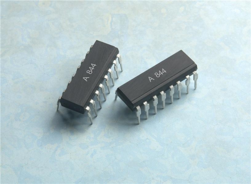 ACPL-844-360E Транзисторные выходные оптопары 5000 Vrms 20% CTR